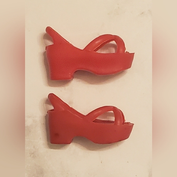 Vintage 1976 Bionic Woman or Dusty Kenner doll Red Wedge sandals - Picture 2 of 5